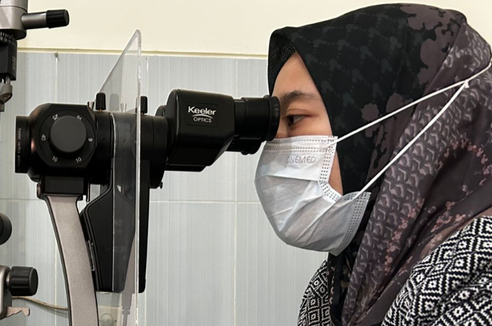 Pandangan Kabur hingga Perih, RSUD Genteng Ingatkan Bahaya Mata Lelah Akibat Layar