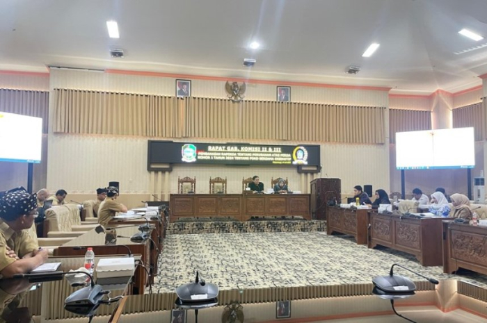 DPRD Banyuwangi Finalisasi Revisi Peraturan Daerah Pajak dan Retribusi,