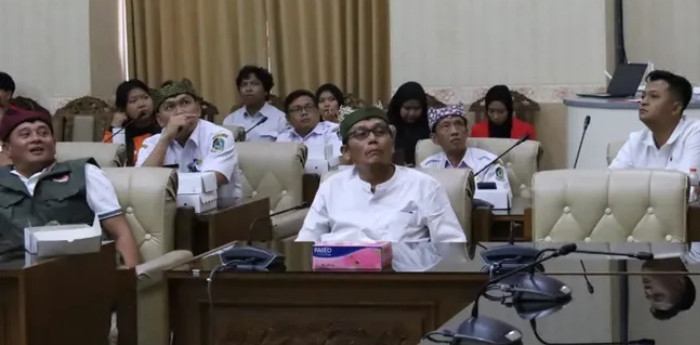 Komisi II DPRD Banyuwangi Serap Aspirasi Masyarakat Lewat RDPU Terbuka