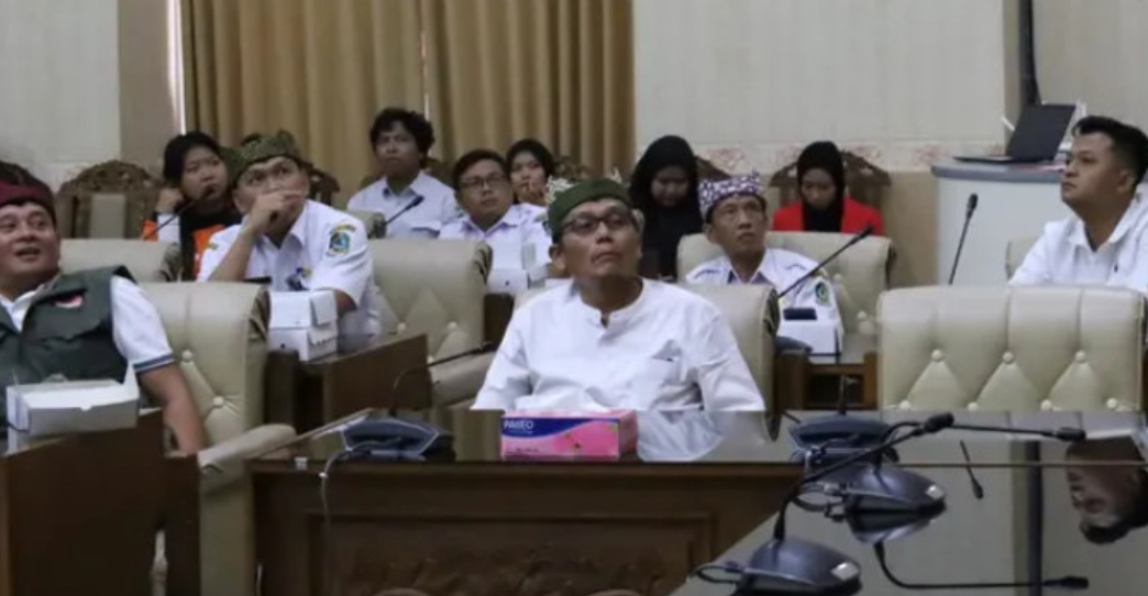 Komisi II DPRD Banyuwangi Fasilitasi Aspirasi Warga Melalui RDPU Transparan