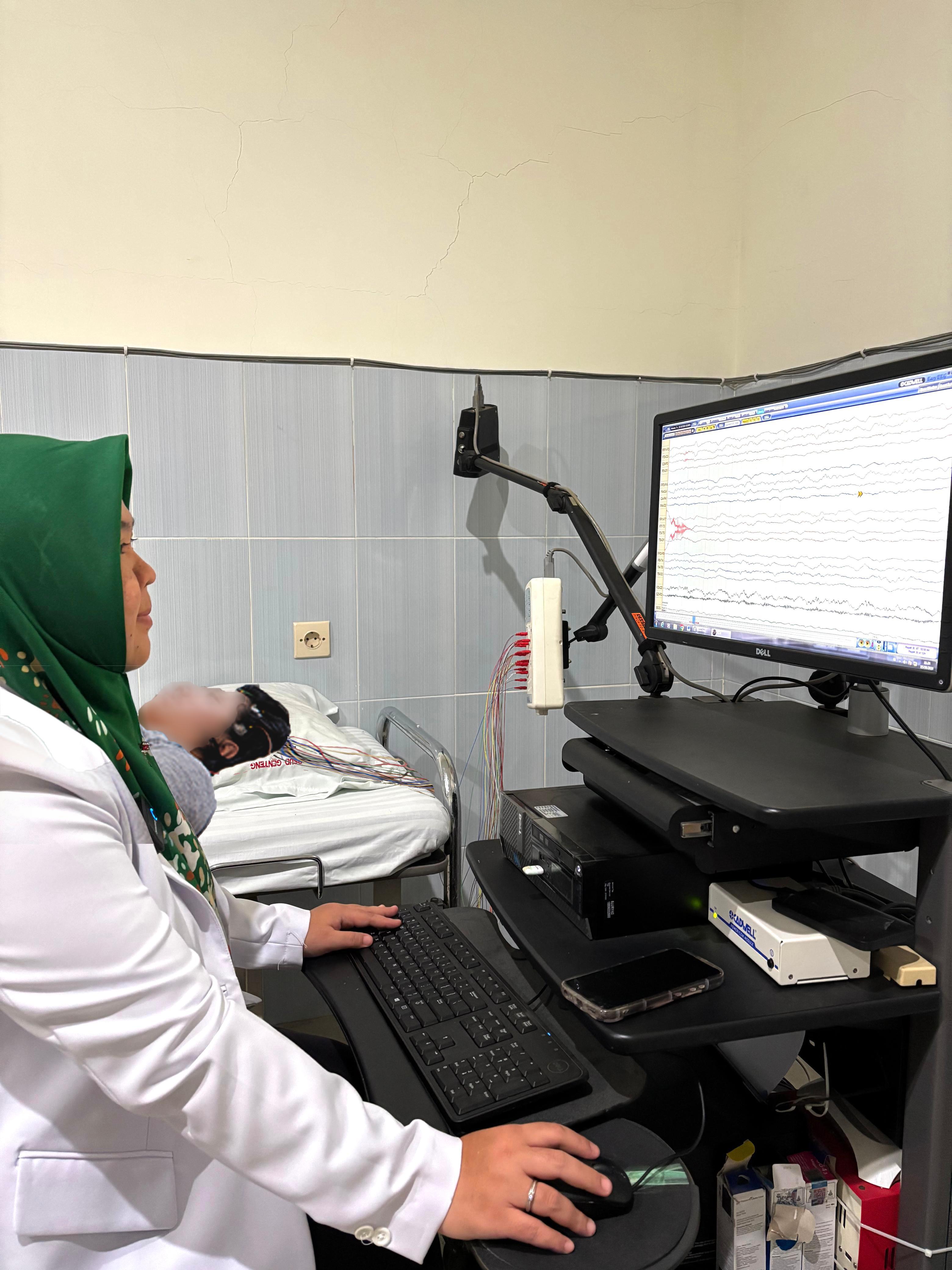 HSG RSUD Genteng Solusi Medis untuk Menjawab Keluhan Ketidaksuburan